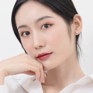 diamond-Ear-Studs.jpg