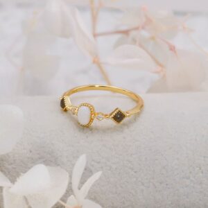 gemstone-ring-for-women.jpg