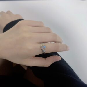 Exquisite-labradorite-ring.jpg